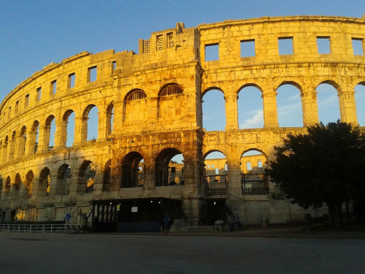 Villa Doric Pula Exterior foto