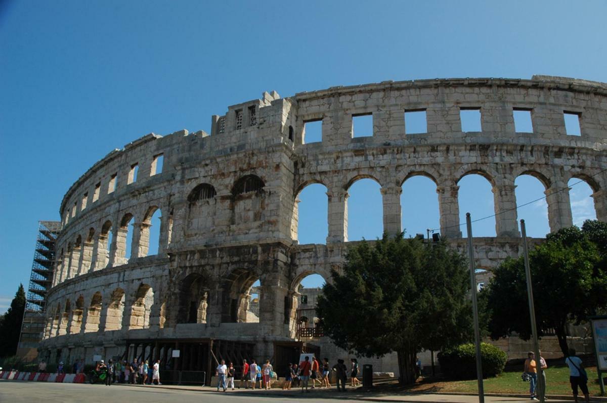 Villa Doric Pula Exterior foto